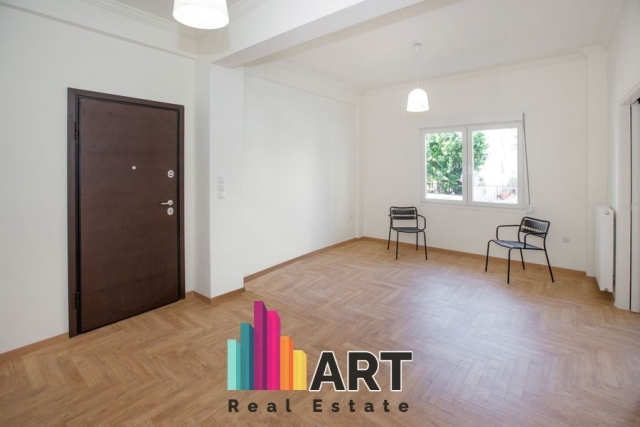 (For Sale) Residential Floor Apartment || Athens Center/Athens - 93 Sq.m, 3 Bedrooms, 160.000€ 